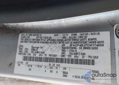 2013 Ford Fiesta Se z USA, uszkodzony, nr VIN 3FADP4BJ7DM174859